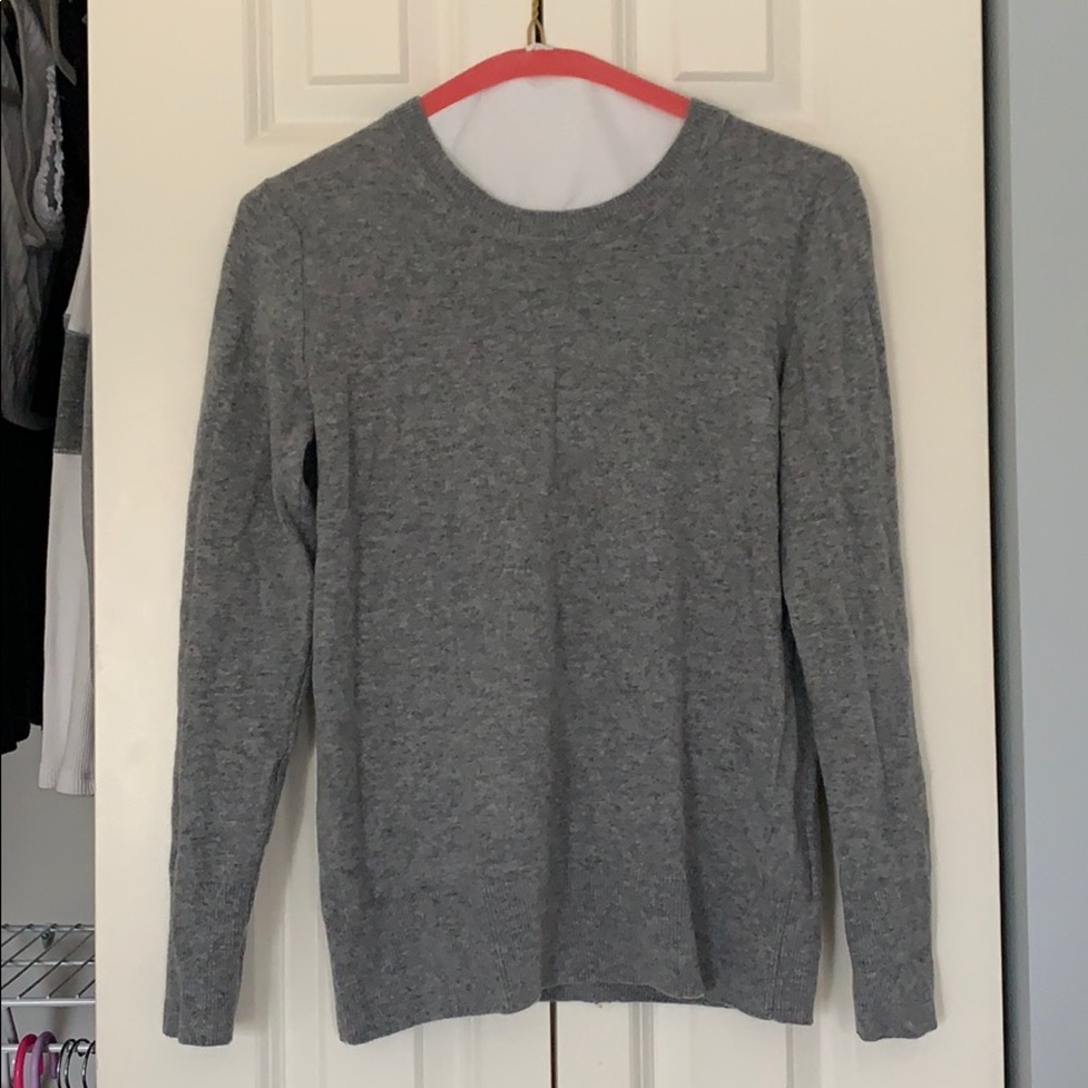 grey banana republic sweater